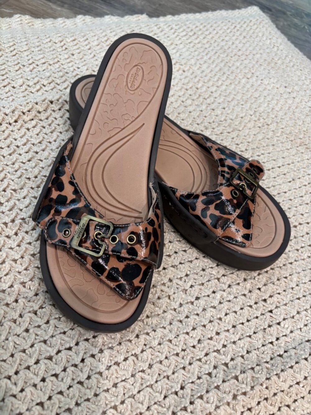 DR. SCHOLL's ~Size 9~ Rock On Leopard Print Sporty Slide Sandals Shoes New! - Picture 4 of 7